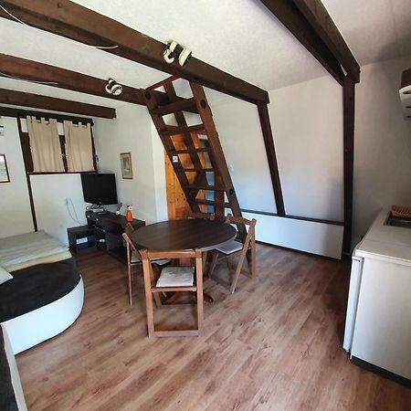 Mandel Fahazak Otel Paloznak Oda fotoğraf
